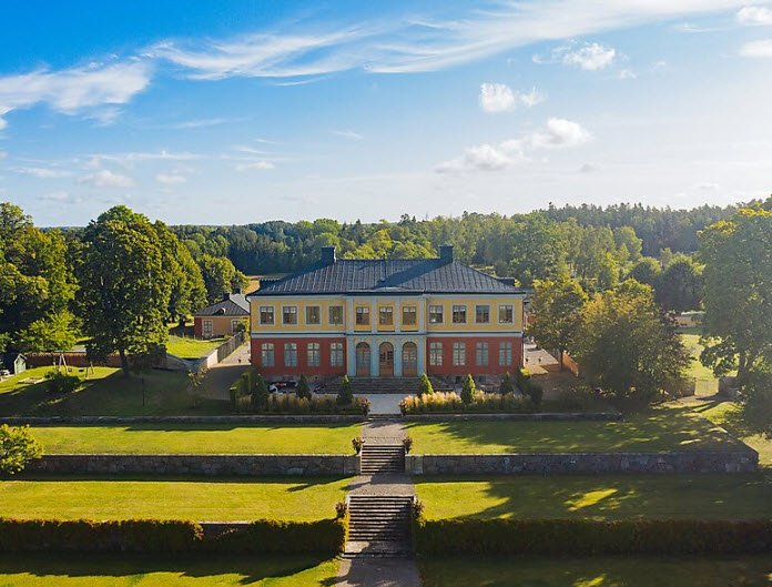 Stora Väsby slott, Sweden